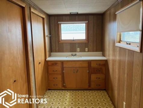 8356 110th Street Thornton IA 50479