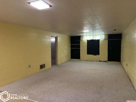 810 6th Avenue N Northwood IA 50459