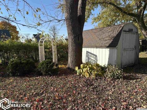 810 6th Avenue N Northwood IA 50459