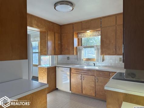 810 6th Avenue N Northwood IA 50459