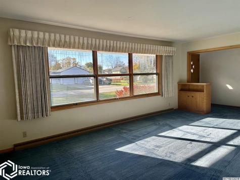 810 6th Avenue N Northwood IA 50459