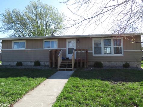 719 3rd Street NE Clarion IA 50525