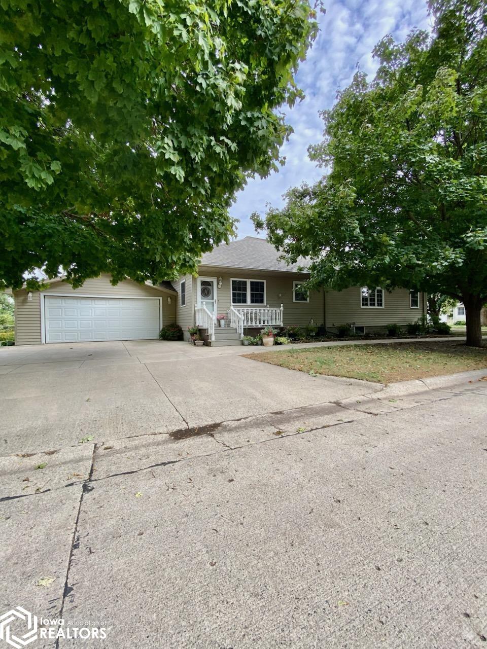 390 W 5th Street Garner IA 50438