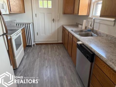 220 W State Street Algona IA 50511