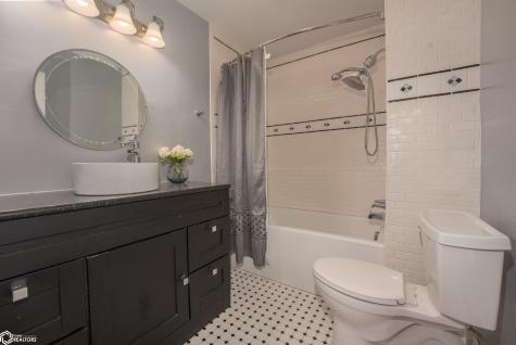 7021 275th Way Clear Lake IA 50428