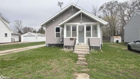 118 25th Street SW Mason City IA 50401