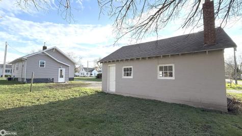 118 25th Street SW Mason City IA 50401