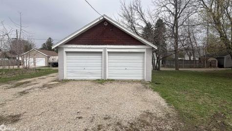118 25th Street SW Mason City IA 50401