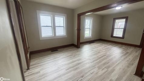118 25th Street SW Mason City IA 50401
