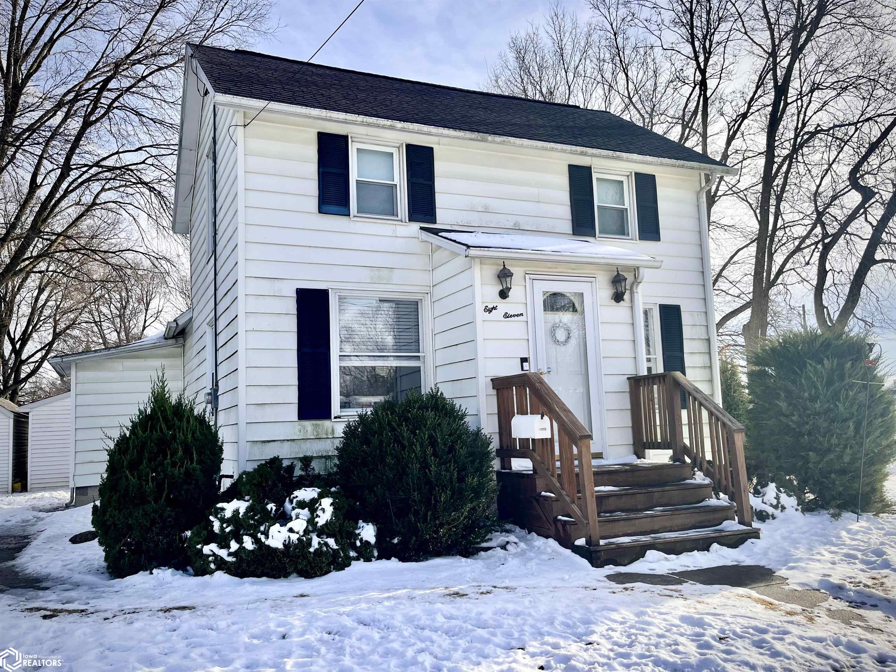 811 1st Avenue N Clear Lake IA 50428