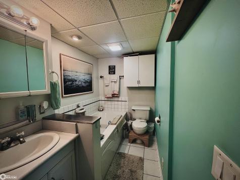 811 1st Avenue N Clear Lake IA 50428