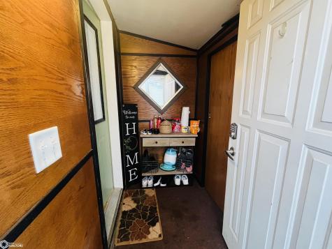 811 1st Avenue N Clear Lake IA 50428
