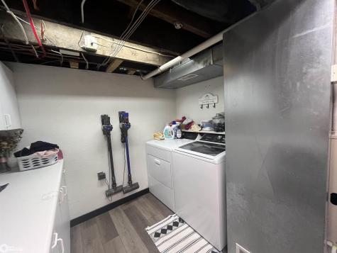 811 1st Avenue N Clear Lake IA 50428