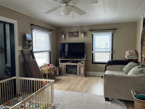 811 1st Avenue N Clear Lake IA 50428
