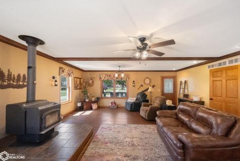 502 S 12th Street Clear Lake IA 50428