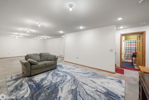 502 S 12th Street Clear Lake IA 50428