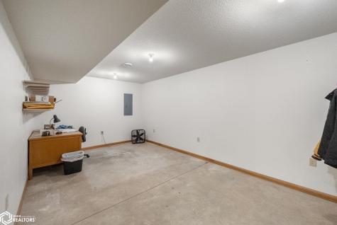 502 S 12th Street Clear Lake IA 50428