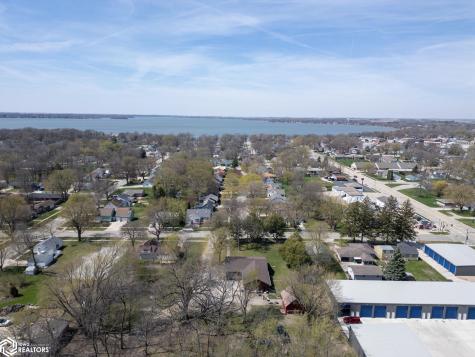 502 S 12th Street Clear Lake IA 50428