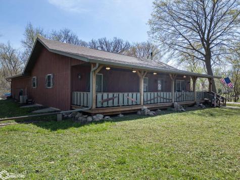 502 S 12th Street Clear Lake IA 50428