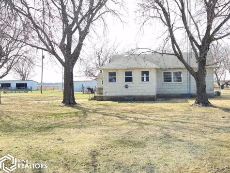 2388 Raven Avenue Sheffield IA 50475
