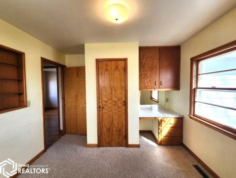 2388 Raven Avenue Sheffield IA 50475