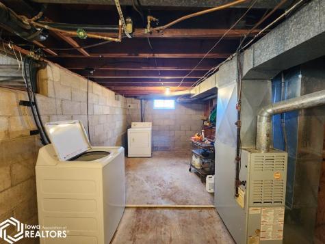 2388 Raven Avenue Sheffield IA 50475