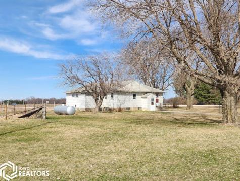 2388 Raven Avenue Sheffield IA 50475