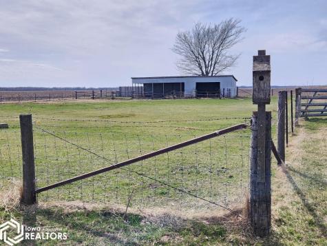 2388 Raven Avenue Sheffield IA 50475