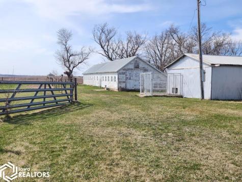 2388 Raven Avenue Sheffield IA 50475