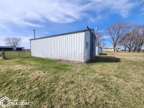 2388 Raven Avenue Sheffield IA 50475