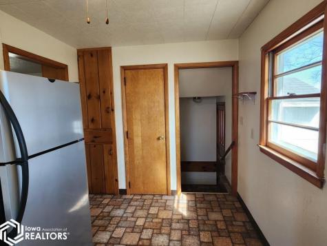 2388 Raven Avenue Sheffield IA 50475