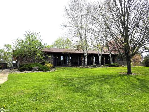 1866 Timber Avenue Charles City IA 50616