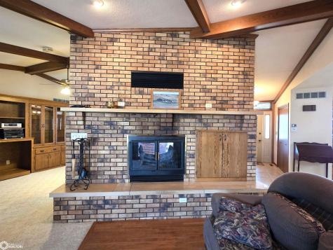 1866 Timber Avenue Charles City IA 50616