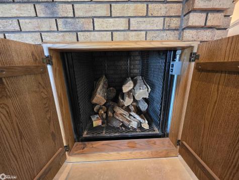 1866 Timber Avenue Charles City IA 50616