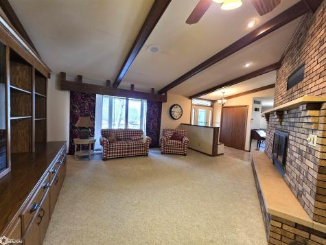 1866 Timber Avenue Charles City IA 50616