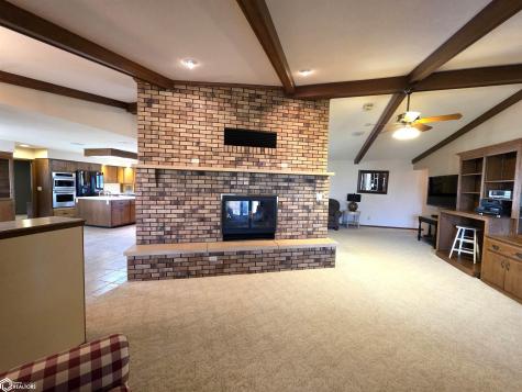 1866 Timber Avenue Charles City IA 50616
