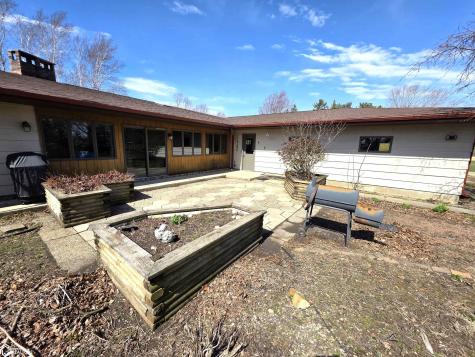 1866 Timber Avenue Charles City IA 50616