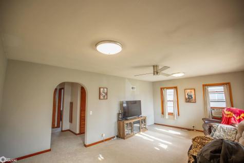 343 Howard Avenue Woden IA 50484