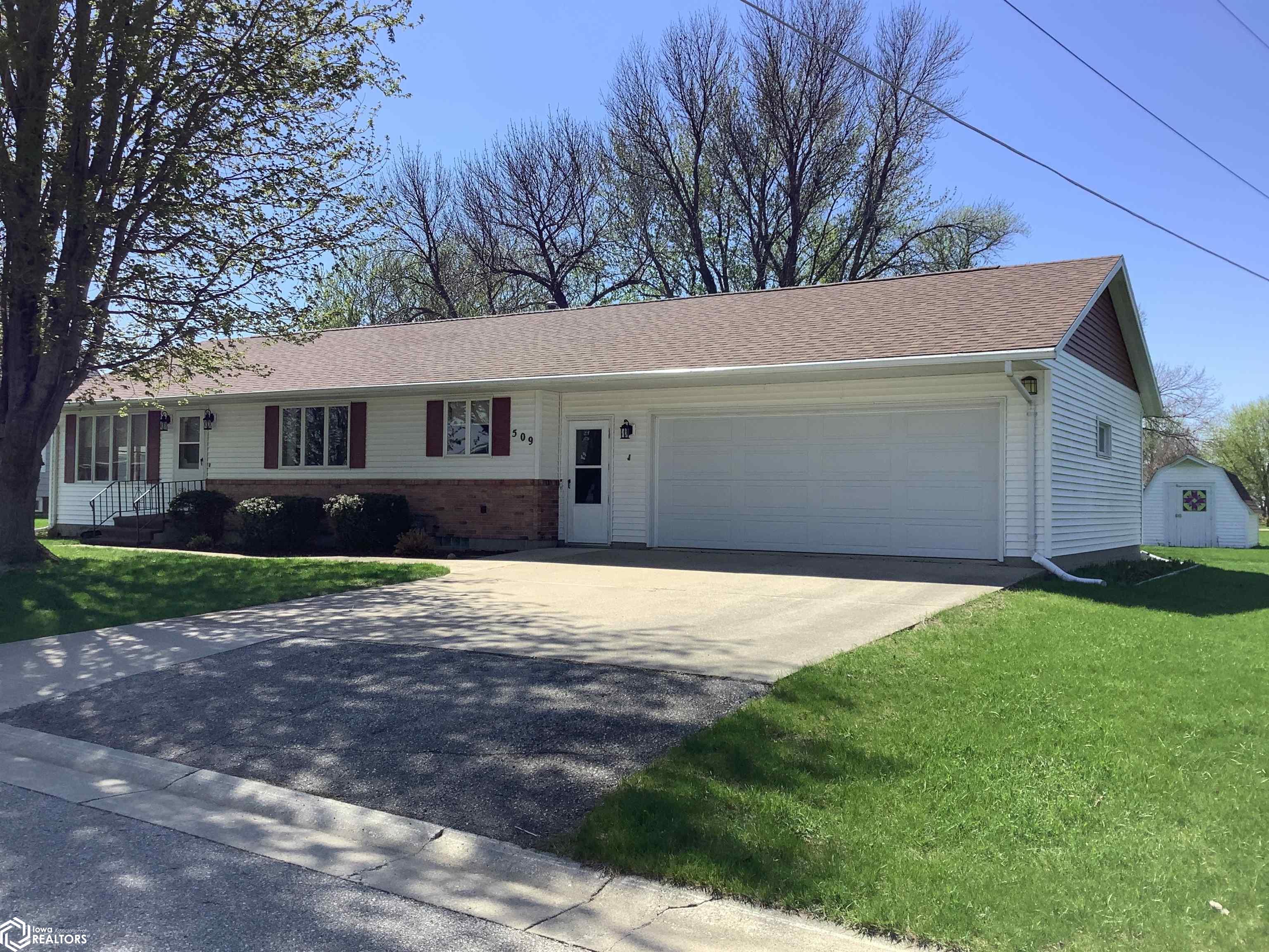 509 SW 2nd Street Buffalo Center IA 50424