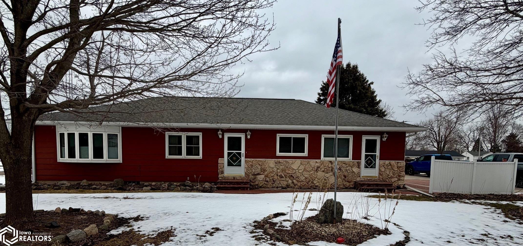 401 W Washington Street Dows IA 50071