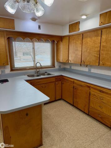 401 W Washington Street Dows IA 50071