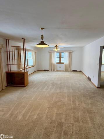 401 W Washington Street Dows IA 50071