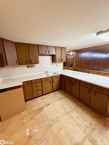 401 W Washington Street Dows IA 50071