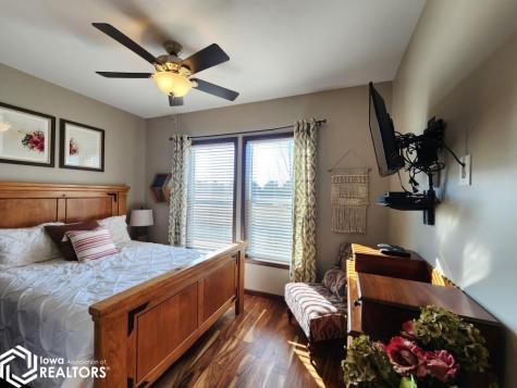 940 250th Street Sheffield IA 50475