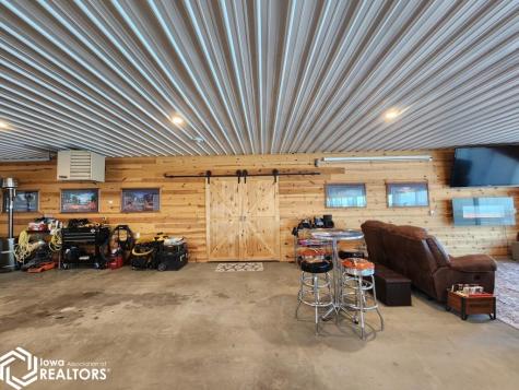 940 250th Street Sheffield IA 50475