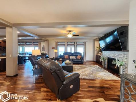 940 250th Street Sheffield IA 50475