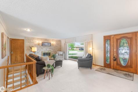 78 Lakeview Drive Mason City IA 50401