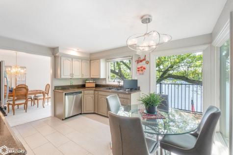 78 Lakeview Drive Mason City IA 50401