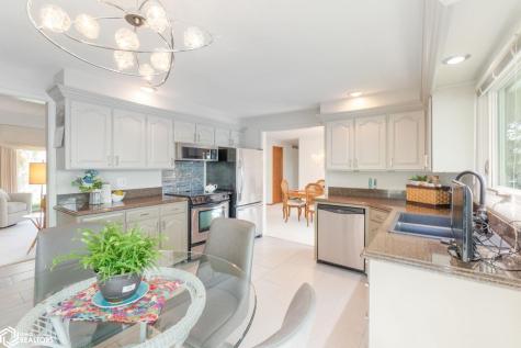 78 Lakeview Drive Mason City IA 50401