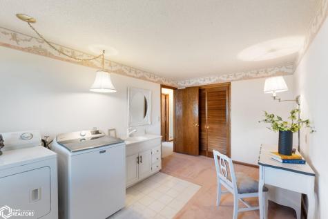 78 Lakeview Drive Mason City IA 50401